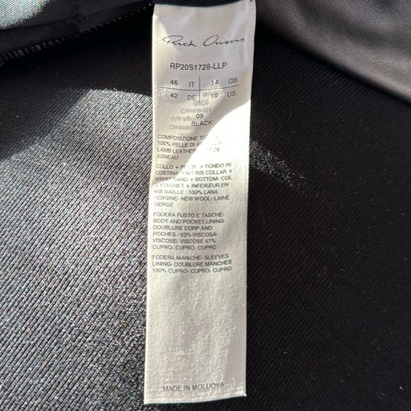 Rick Owens Black Leather Jacket with Exaggerated Padded Shoulders - Picture 5 of 6